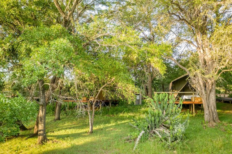 Posada Rukiya Safari Camp