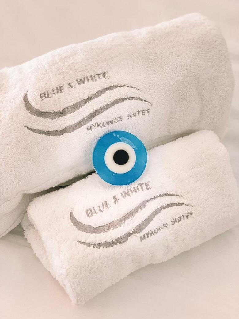 Apartamentos Blue And White Suites