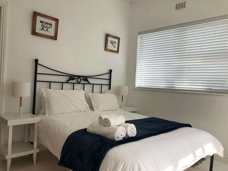 Hotel Boulders Beach Lodge And Resta