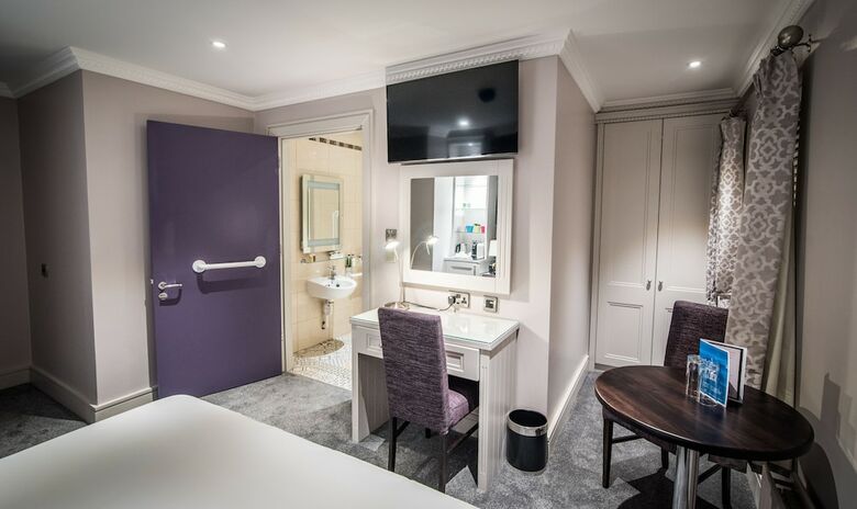 12th Lock Boutique Hotel