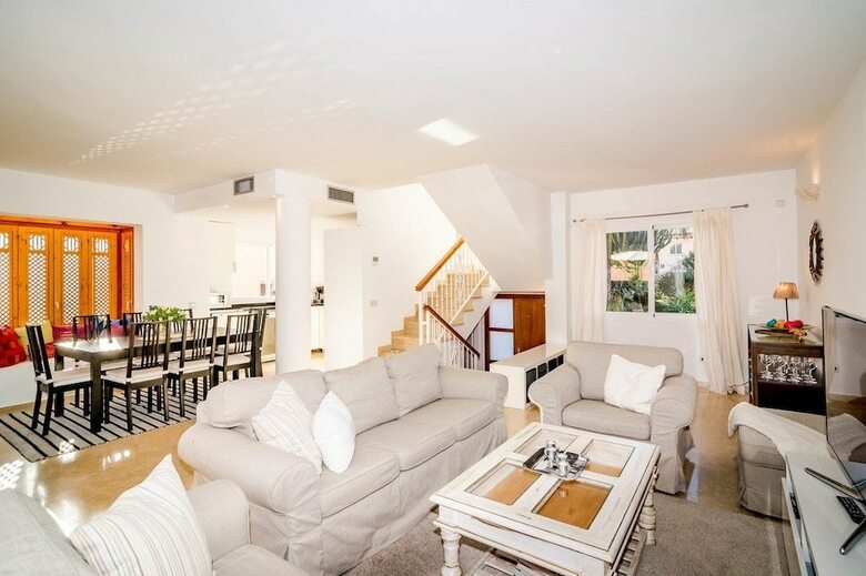 Apartment Condes De Iza-cdi - Roomservice