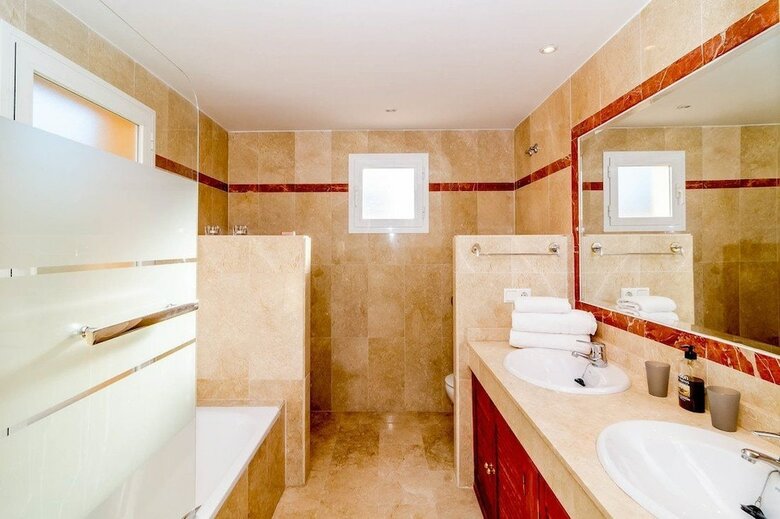 Apartment Condes De Iza-cdi - Roomservice