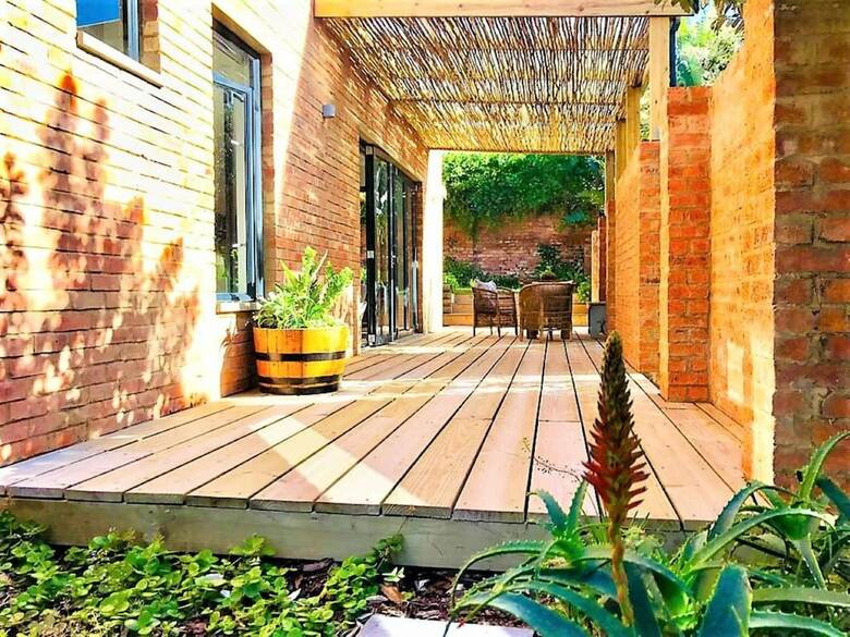 Hotel Lovemore Lodges Knysna