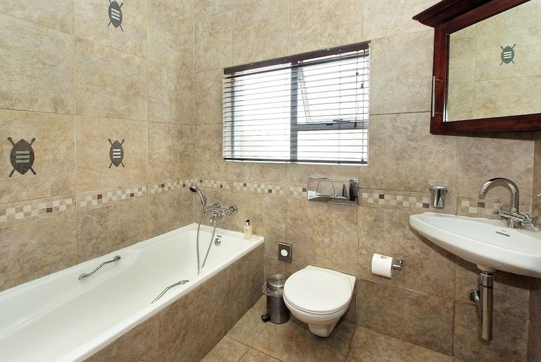 Hotel Ushaka Manor Guest House