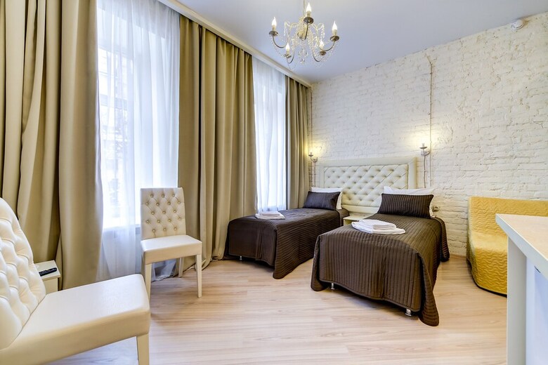 Hotel Guest Rooms At Marata 10