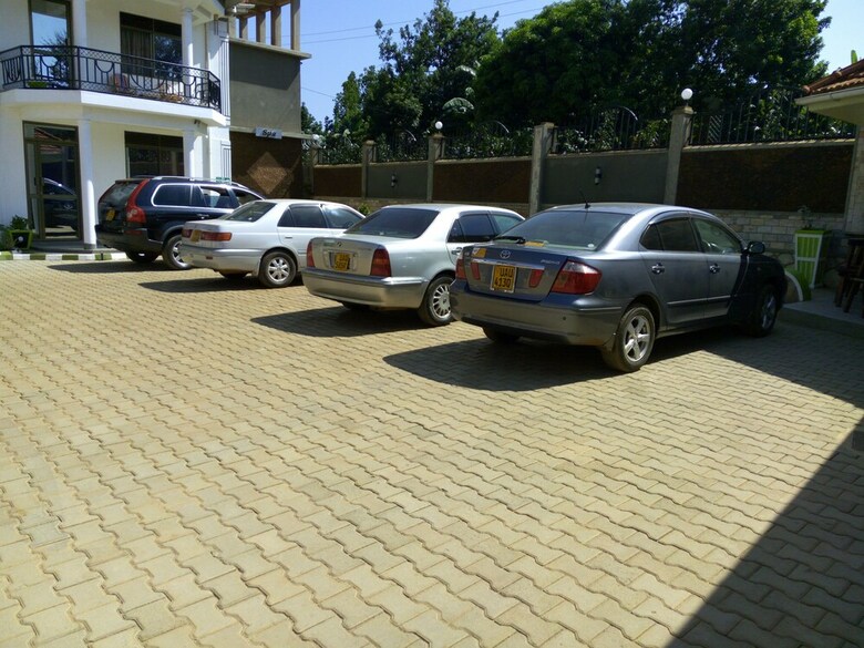 Mowicribs Hotel & Spa
