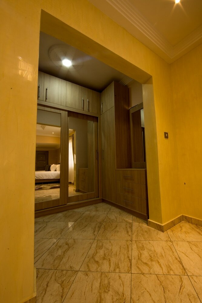 Hotel Bays Luxury Lodge