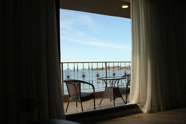 Apartamentos Amverton Bay View