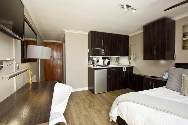 Hotel Faith, Hope & Love