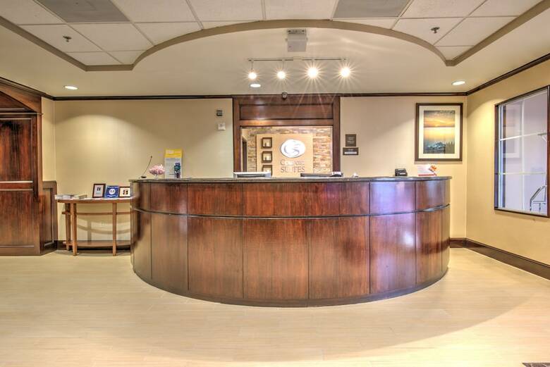 Hotel Comfort Suites