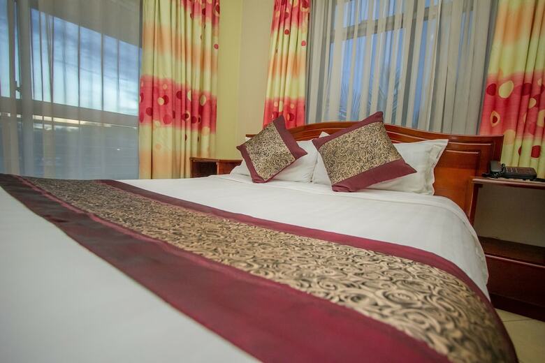 Jevine Hotel
