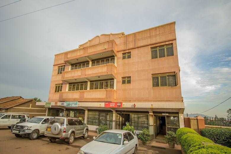 Jevine Hotel