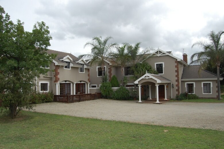 Hotel Maple Manor