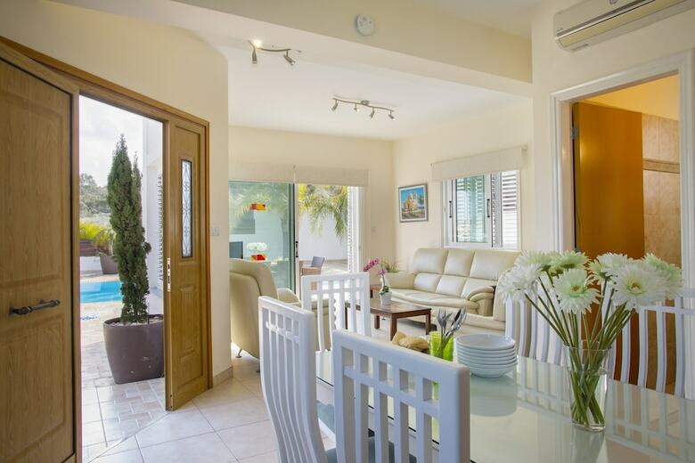 Protaras Villa Jovanna