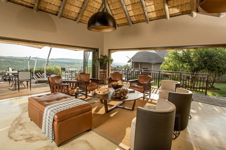 Posada Umzolozolo Private Safari Lodge