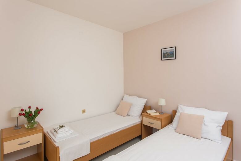 Hotel Guest House Rosa Bianca