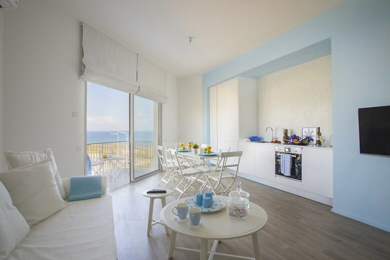 Apartamentos Protaras Azure Seafront Suite