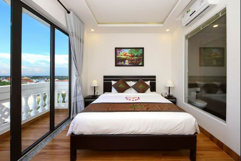 Viet Long Hoi An Beach Hotel
