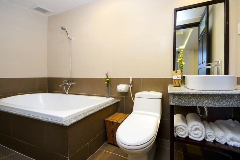 Viet Long Hoi An Beach Hotel
