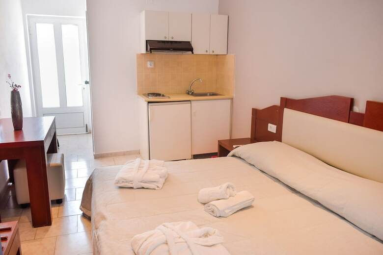 Aparthotel Dias Studios
