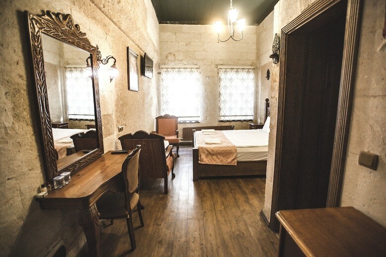 Kardesler Cave Hotel