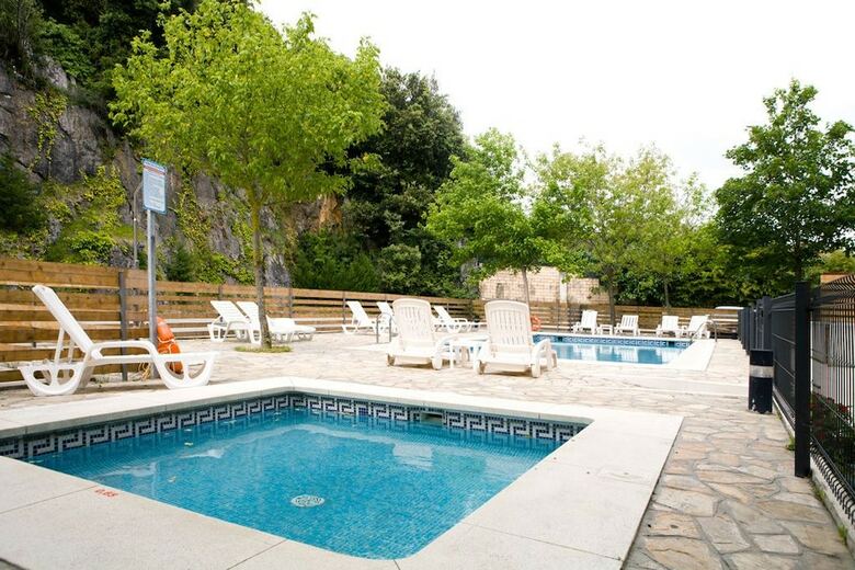 Aparthotel Apartamentos Los Arces