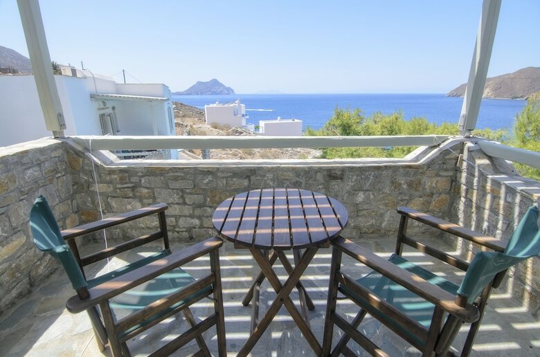 Yperia Hotel