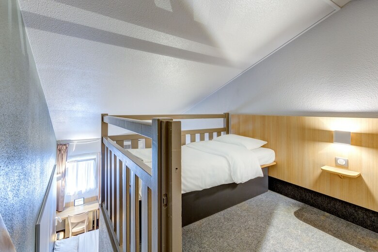 Hotel B&B H�tel Orgeval