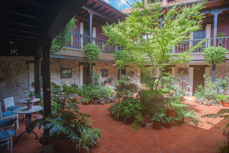 Hotel Corru San Pum�s