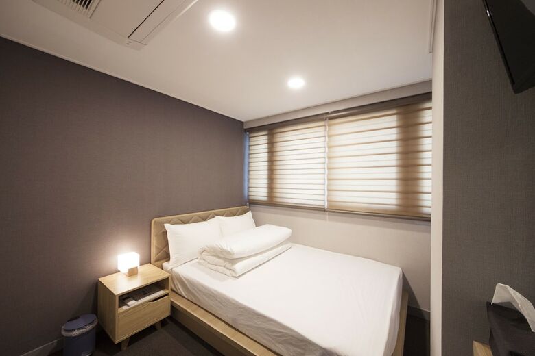 Hotel Blue Mountain Myeongdong