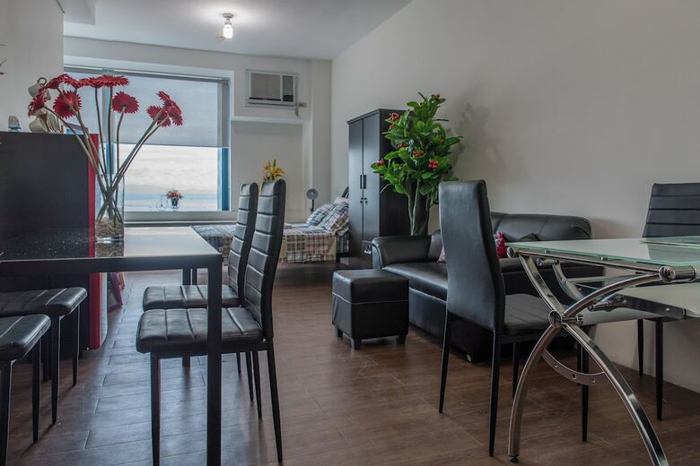 Titan Condo At Entrata Alabang