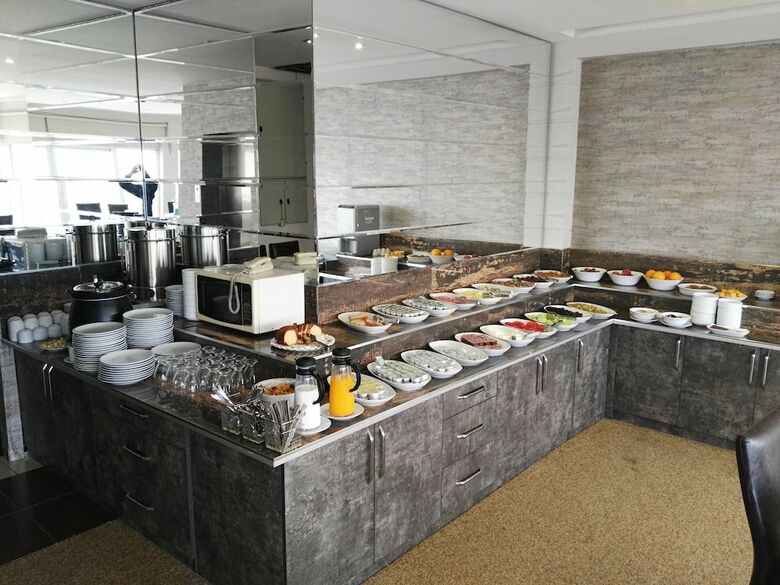 Hotel Kent Otel