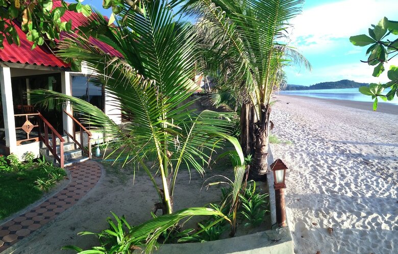 Hotel Noble House Beach Resort