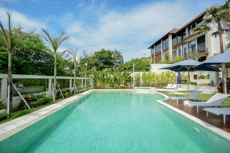 Hotel The Alba Hills View