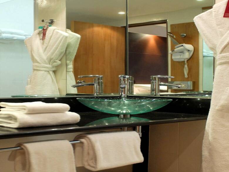 Hotel Mercure Caen Centre Port De Plaisance