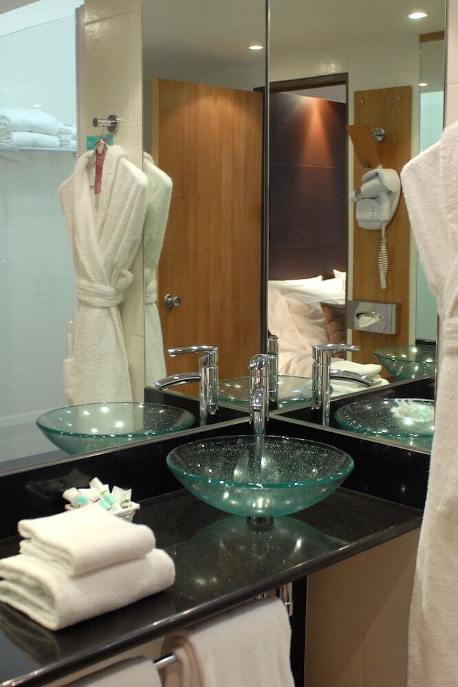 Hotel Mercure Caen Centre Port De Plaisance
