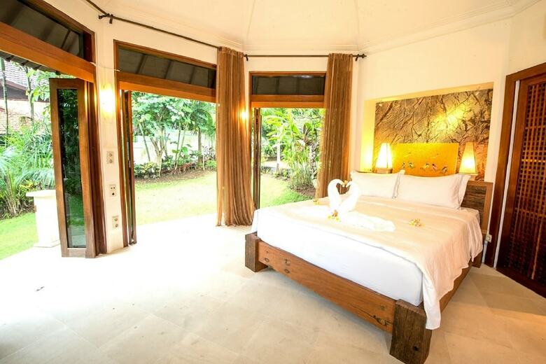 Urbanest Inn Villa