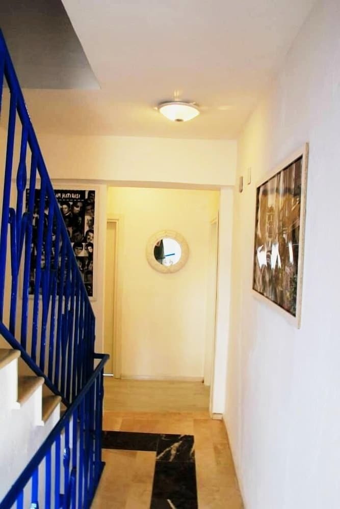 Mavi Butik Apart