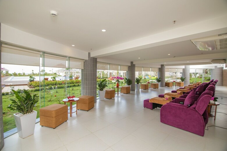 Gold Coast Hotel Resort & Spa
