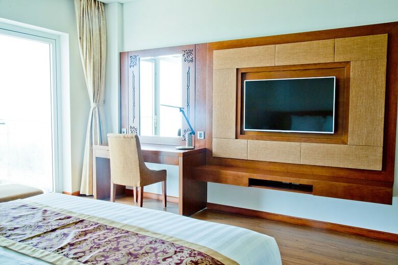Gold Coast Hotel Resort & Spa
