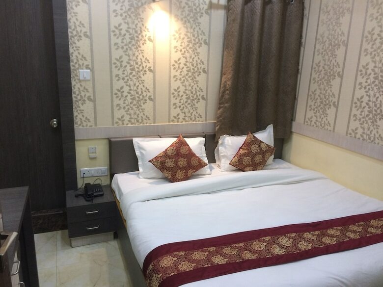 Hotel Rahil Palace