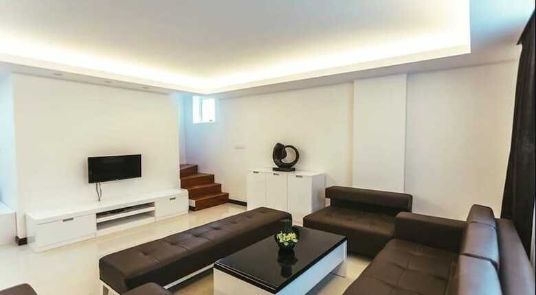Ca&sa Service Apartment