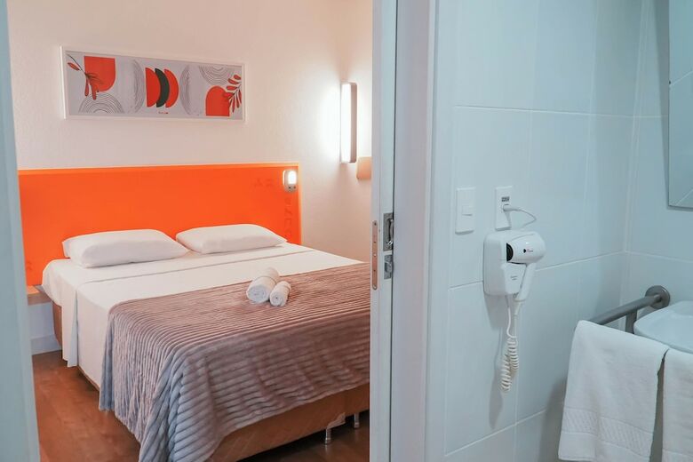 Hotel Ibis Budget Maringa