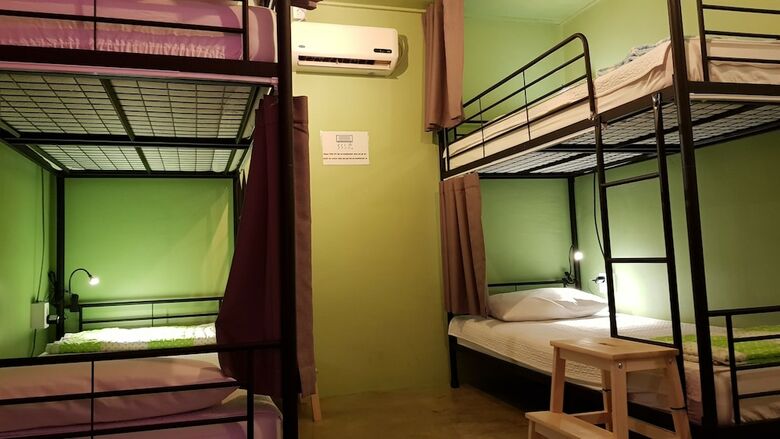 Hostal Mr.comma Guesthouse - Hostel