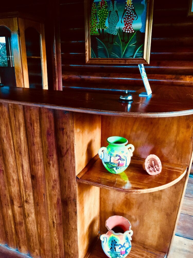Hotel The Log Cab Inn Resort