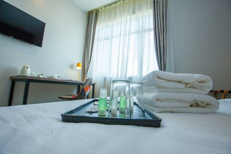 Bzz Hotel