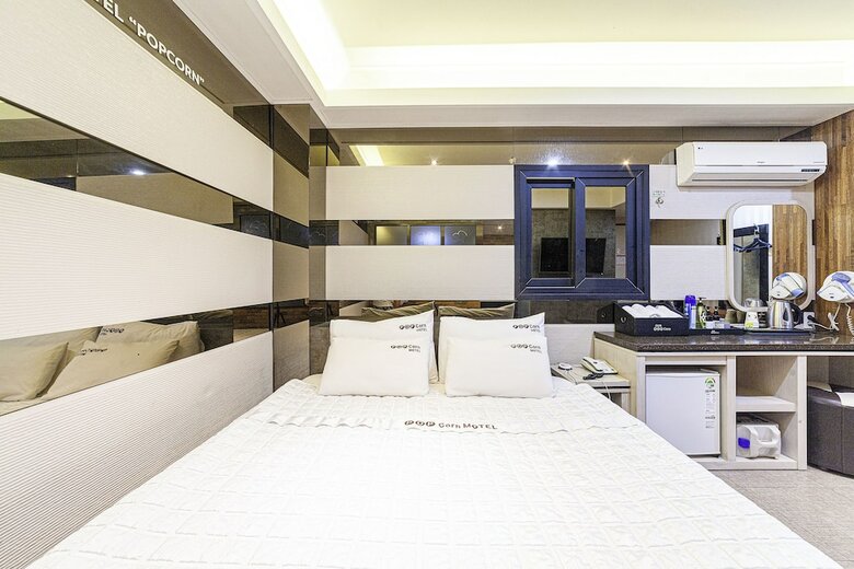 Busan Station Popcorn Hotel