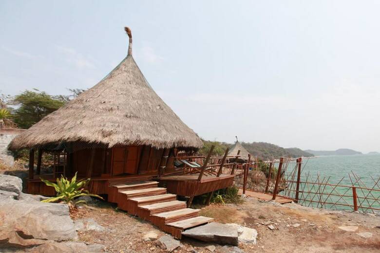 Hotel Paree Hut Resort Koh Sichang