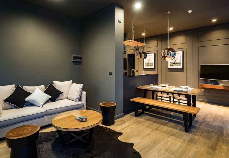 Secret Saturdays Pool Suite