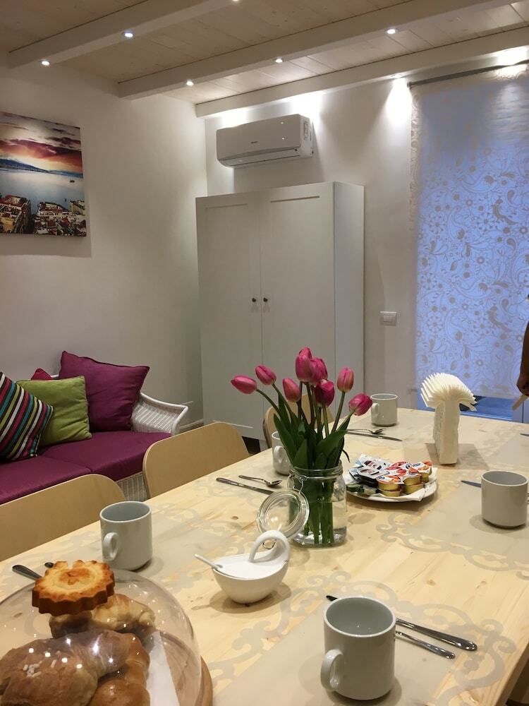 B&B Napoli La Scalinata Di Chiaia